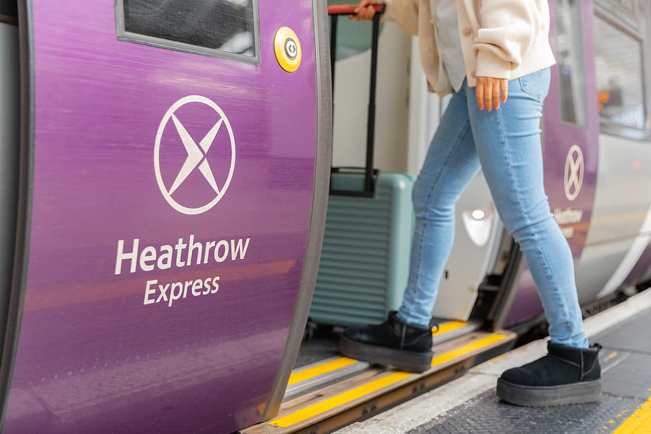 London Heathrow Express - image 2